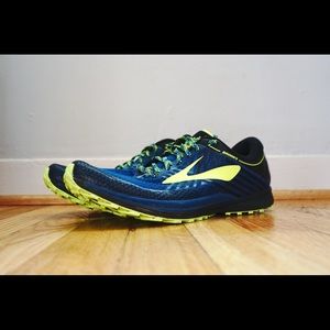 brooks mazama womens gold